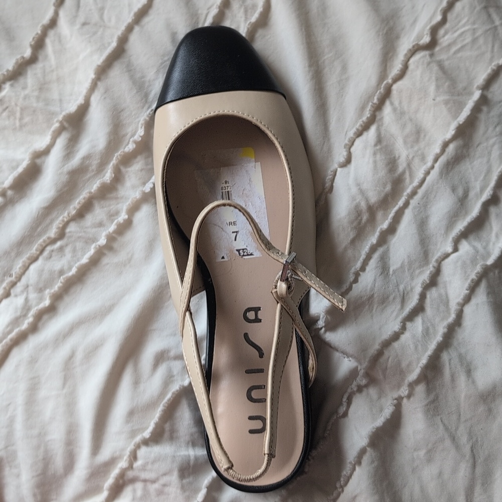 Unisa Beige and Black Slingback Loafers NWOT - Picture 2 of 3